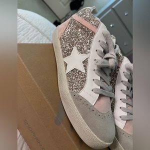 Mi.iM DAISY LACE-UP GLITTER SUEDE MID STAR SNEAKERS